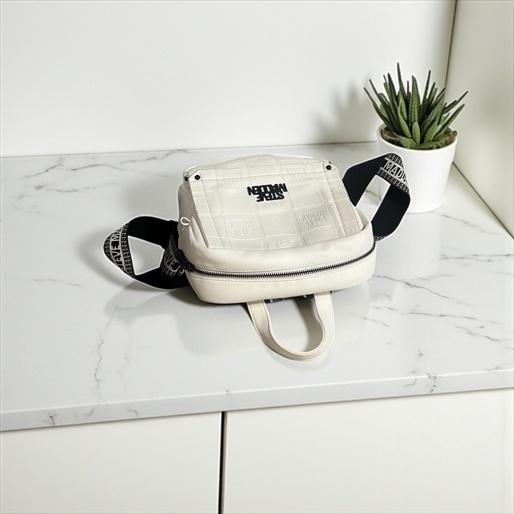 Steve‎ Madden Backpack Purse Embossed Logo White Adjustable Straps - Picture 6 of 9